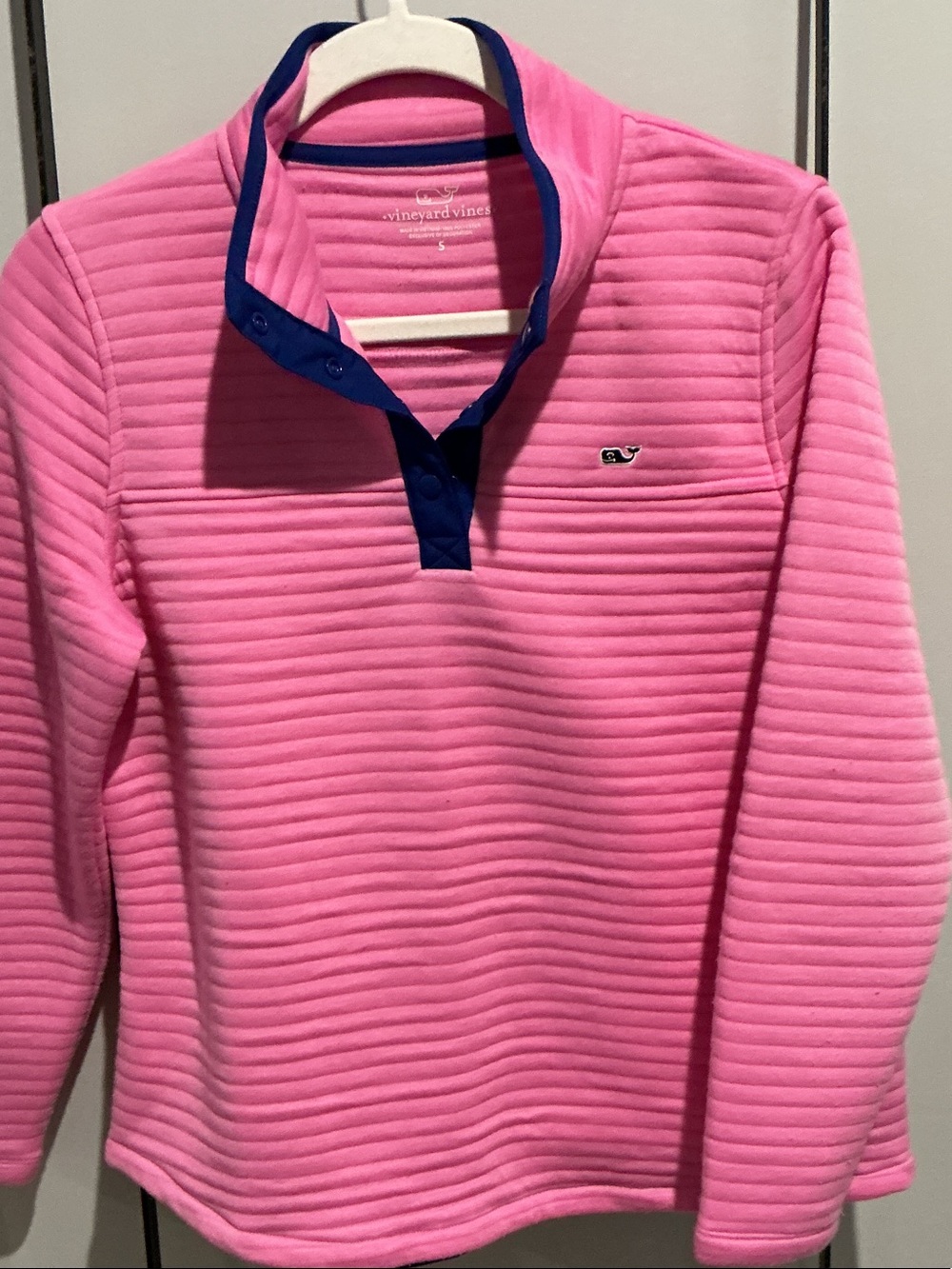 Vineyard Vines women's Pink Quilted Pullover with Navy Placket